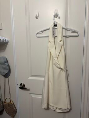 2/50$ Dynamite Cream One-Shoulder Blazer Dress